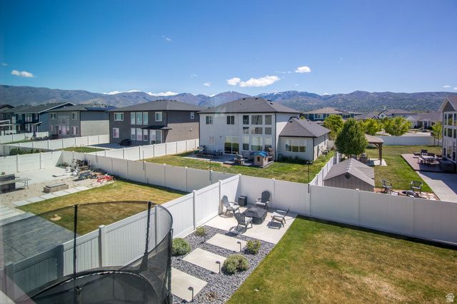 2119 S MOUNTAIN VIEW BLVD, Woods Cross, UT 84087