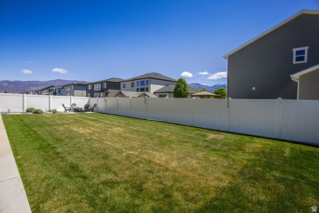 2119 S MOUNTAIN VIEW BLVD, Woods Cross, UT 84087