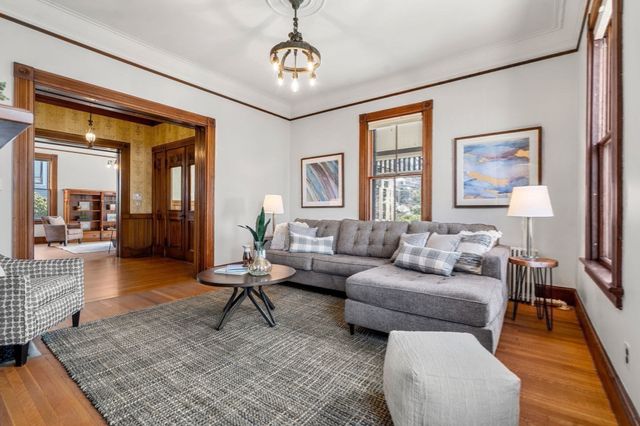 44 Putnam Street, Newton, MA 02465