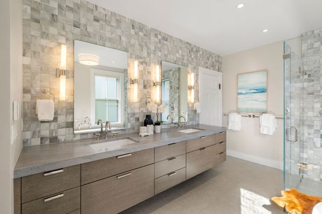 44 Putnam Street, Newton, MA 02465