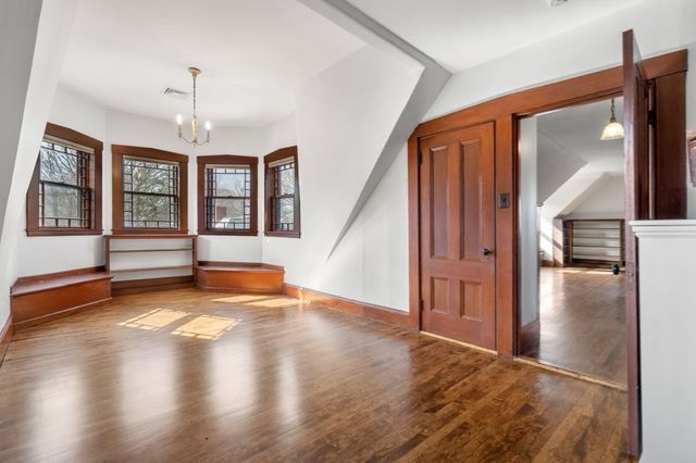44 Putnam Street, Newton, MA 02465