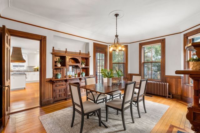 44 Putnam Street, Newton, MA 02465