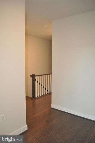 13424 ARROWBROOK CENTRE DR, Herndon, VA 20171