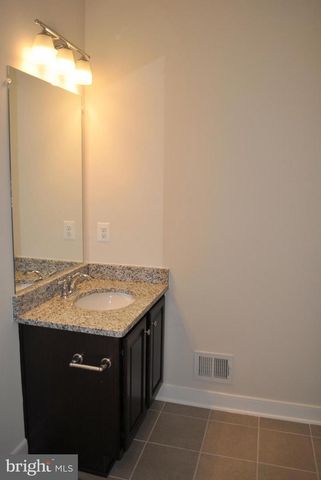 13424 ARROWBROOK CENTRE DR, Herndon, VA 20171