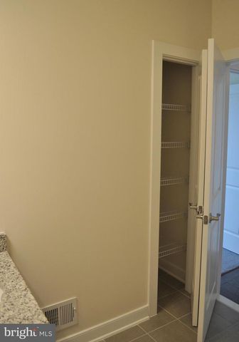 13424 ARROWBROOK CENTRE DR, Herndon, VA 20171