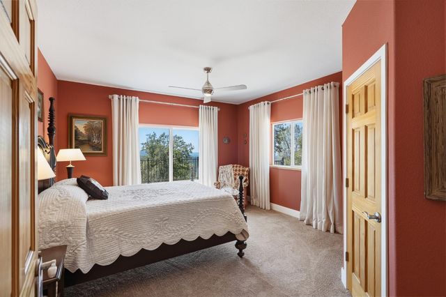 5590 Lynx Trl, Pollock Pines, CA 95726