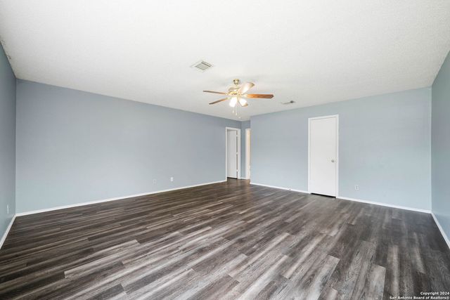 7839 Bypass Shoals, San Antonio, TX 78244