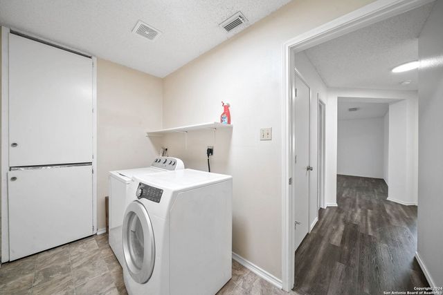 7839 Bypass Shoals, San Antonio, TX 78244