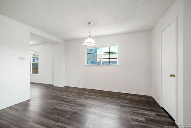 7839 Bypass Shoals, San Antonio, TX 78244