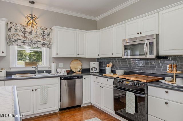 7128 Apache Drive, Olive Branch, MS 38654