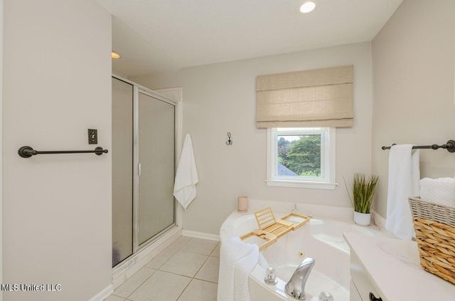 7128 Apache Drive, Olive Branch, MS 38654