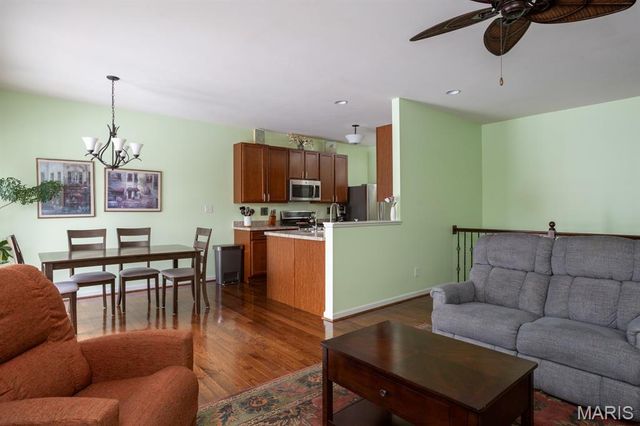 10940 Clydesdale Manors Court, St Louis, MO 63123