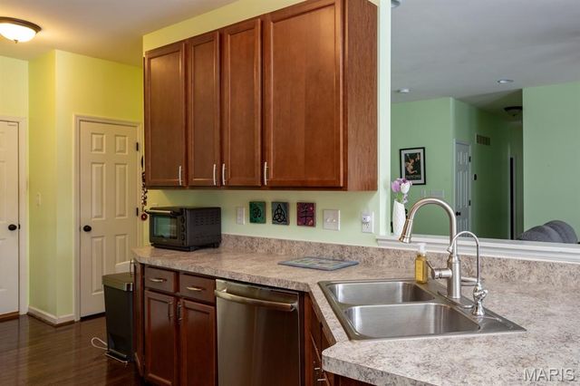 10940 Clydesdale Manors Court, St Louis, MO 63123