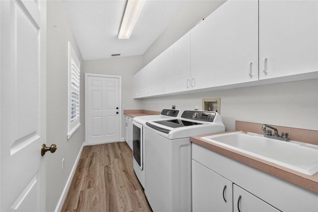 1251 HARBOR TOWN WAY, Venice, FL 34292