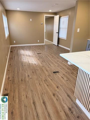 5200 Freemansburg Avenue 12, Bethlehem Twp, PA 18045