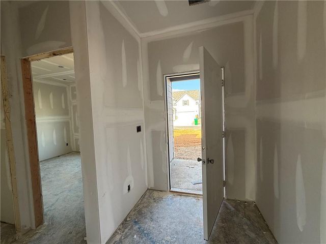 18 Madison Lane, Adairsville, GA 30103