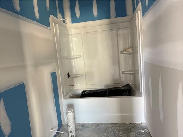 18 Madison Lane, Adairsville, GA 30103