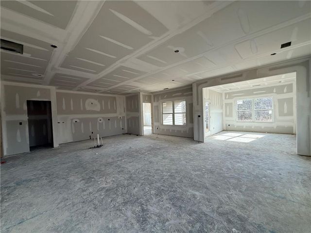 18 Madison Lane, Adairsville, GA 30103