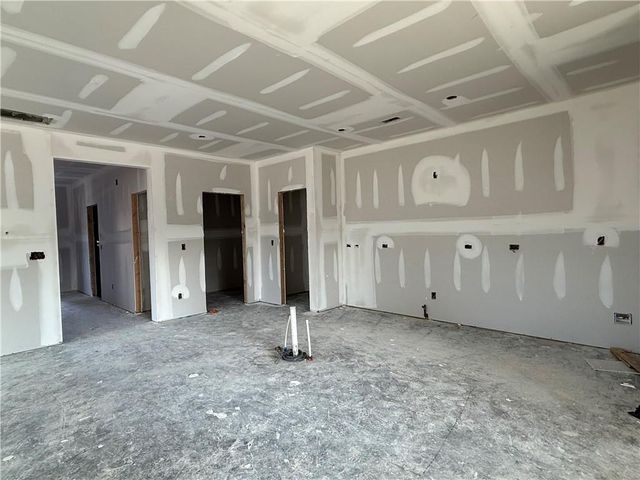 18 Madison Lane, Adairsville, GA 30103