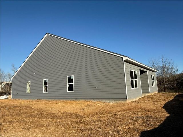 18 Madison Lane, Adairsville, GA 30103