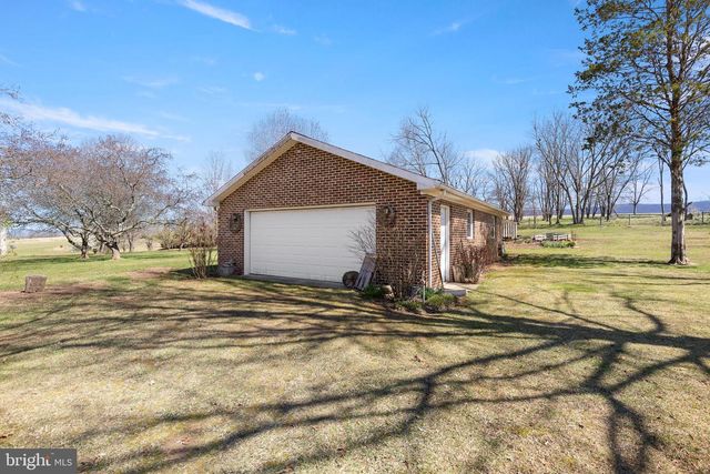 474 BEAVER LN, Mount Jackson, VA 22842