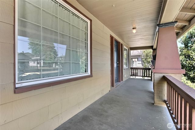 3824 S G Street, Tacoma, WA 98418