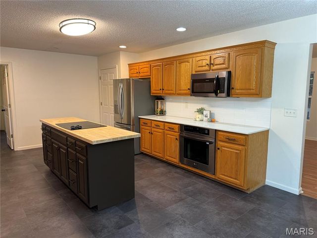 20344 Heritage Road, St Robert, MO 65584