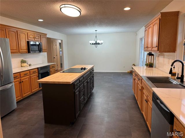 20344 Heritage Road, St Robert, MO 65584