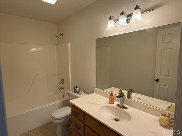 20344 Heritage Road, St Robert, MO 65584