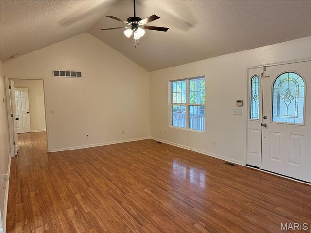 20344 Heritage Road, St Robert, MO 65584