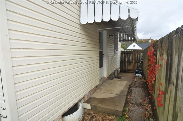 4109 Venable Avenue Se, Charleston, WV 25304