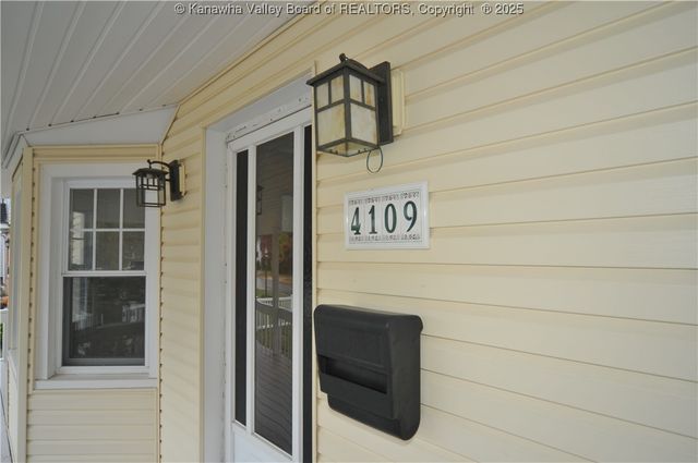 4109 Venable Avenue Se, Charleston, WV 25304