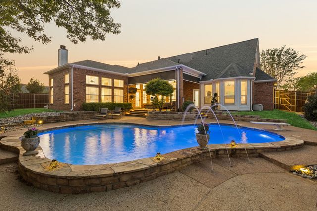 1307 Hat Creek Trail, Southlake, TX 76092