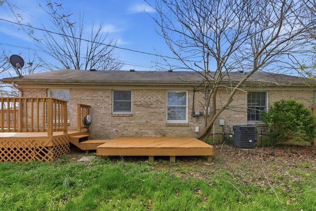 305 Williamsburg Drive, Nicholasville, KY 40356