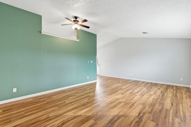 305 Williamsburg Drive, Nicholasville, KY 40356