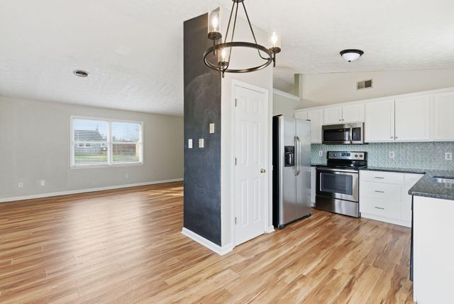 305 Williamsburg Drive, Nicholasville, KY 40356