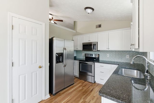 305 Williamsburg Drive, Nicholasville, KY 40356