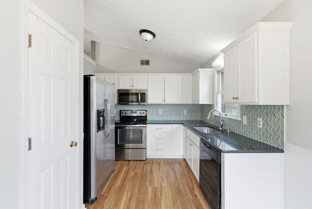 305 Williamsburg Drive, Nicholasville, KY 40356