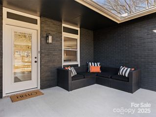 1109 S Prestonwood Drive, Hendersonville, NC 28739