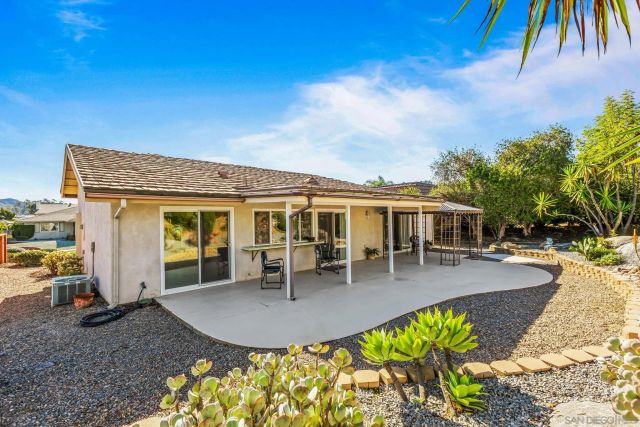 16598 Casero Rd, San Diego, CA 92128