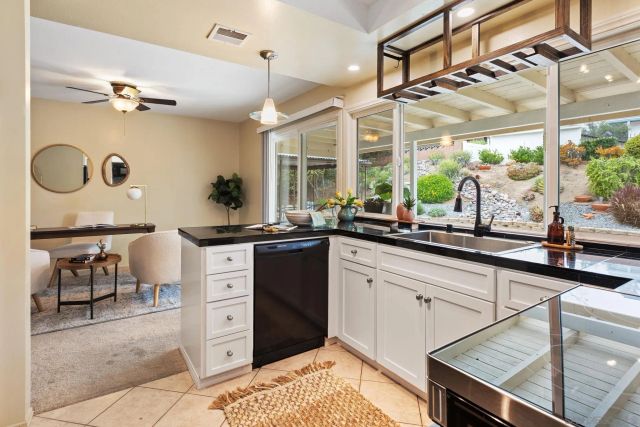 16598 Casero Rd, San Diego, CA 92128