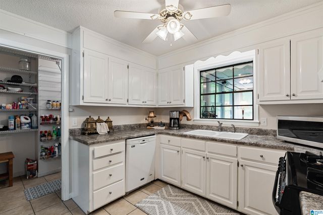 486 S LAKESHORE DRIVE, Talladega, AL 35160