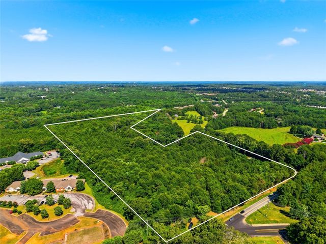 12051 N Radio Station Road, Seneca, SC 29678