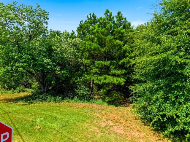 12051 N Radio Station Road, Seneca, SC 29678