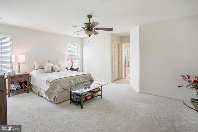 2424 FIVE FATHOM CIR, Woodbridge, VA 22191