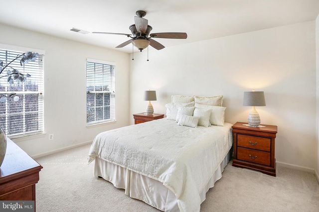 2424 FIVE FATHOM CIR, Woodbridge, VA 22191