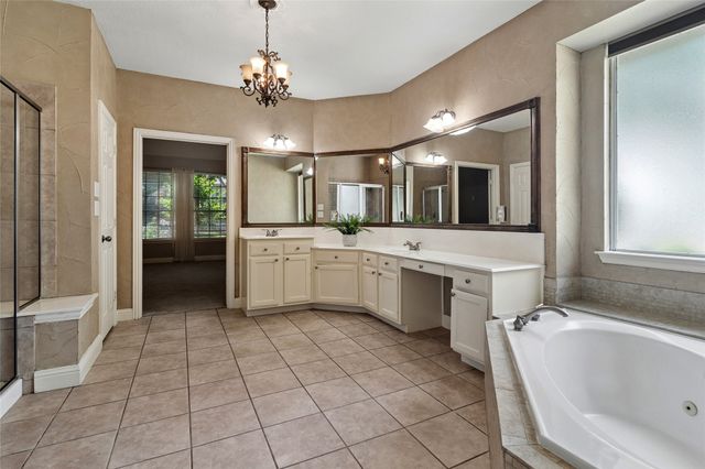 2085 Club Lake Circle, Rockwall, TX 75087