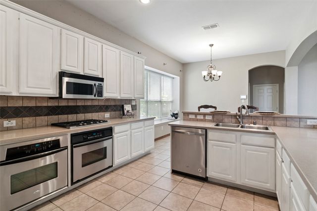 2085 Club Lake Circle, Rockwall, TX 75087