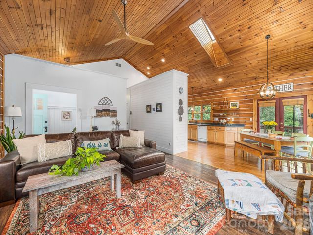 107 Tibi Lane, Waynesville, NC 28785
