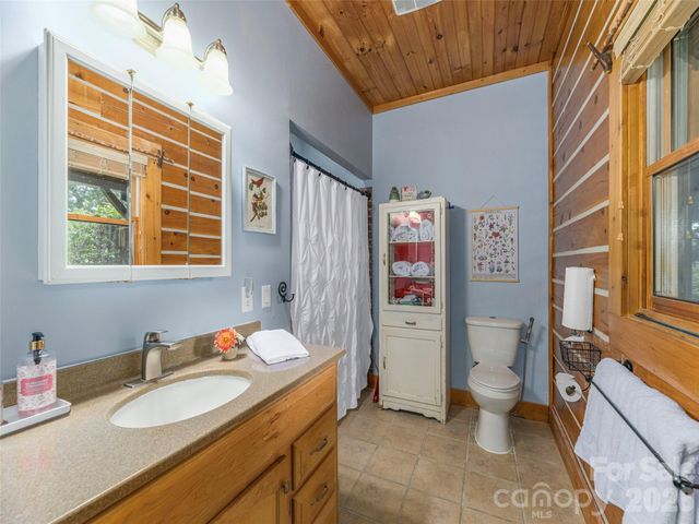 107 Tibi Lane, Waynesville, NC 28785